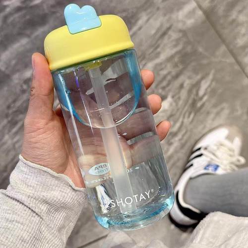 源森商店夏季吸管杯女孩Tritan耐高温便携式紧凑学生透明塑料水杯