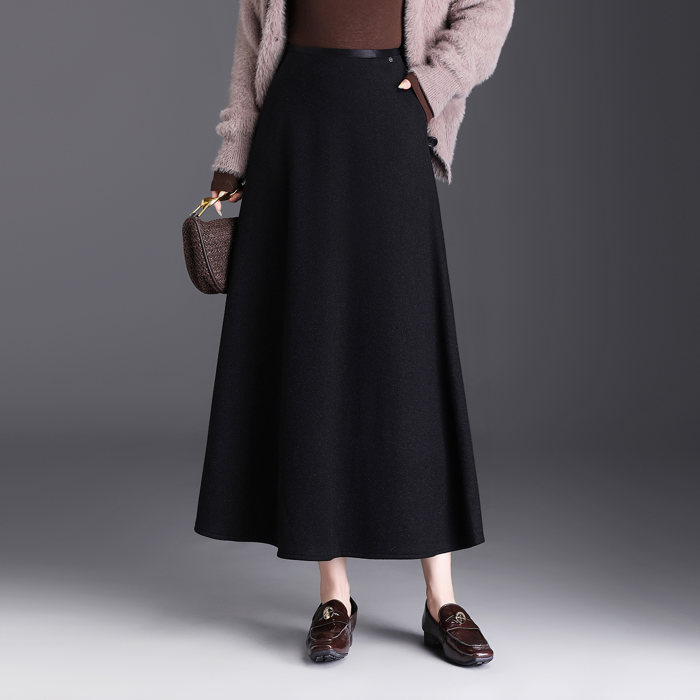 加厚毛呢半身裙女秋冬季新款气质长裙配大衣冬裙a字垂感大摆伞裙