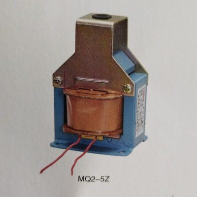 MQ2-5Z 牵引电磁铁 吸力50 行程25mm 底部有孔220V 110v