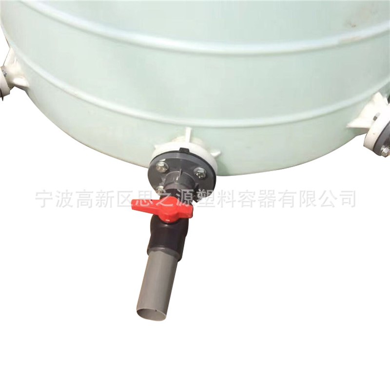 厂家直供湖北地区1吨户外水塔1000L塑料水箱pPe牛筋储水罐加厚