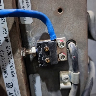 东芝抱闸制动器检测开关V4NBT7限位开关/蒂森83186 83181感应开关