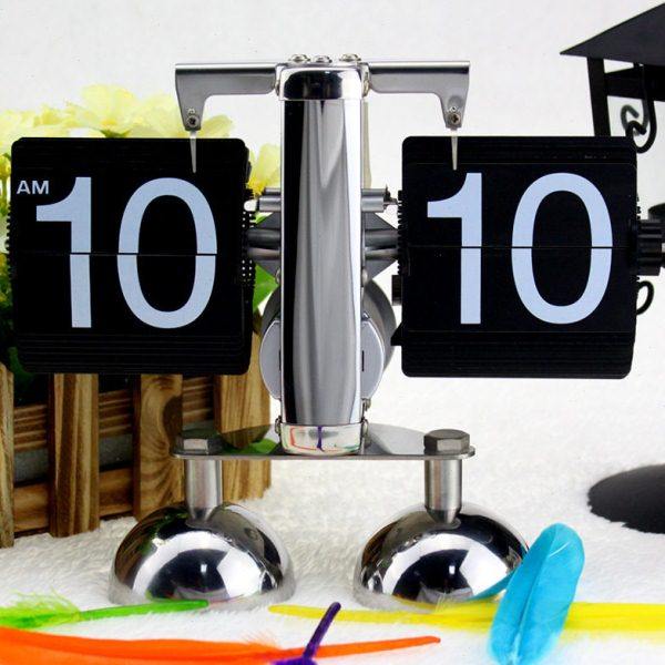 创意档时尚小天平自动翻页钟双铃站立钟公时尚座钟金属摆钟,家居饰品,台钟/闹钟,淘宝优惠券,粉丝福利购,淘宝优惠卷