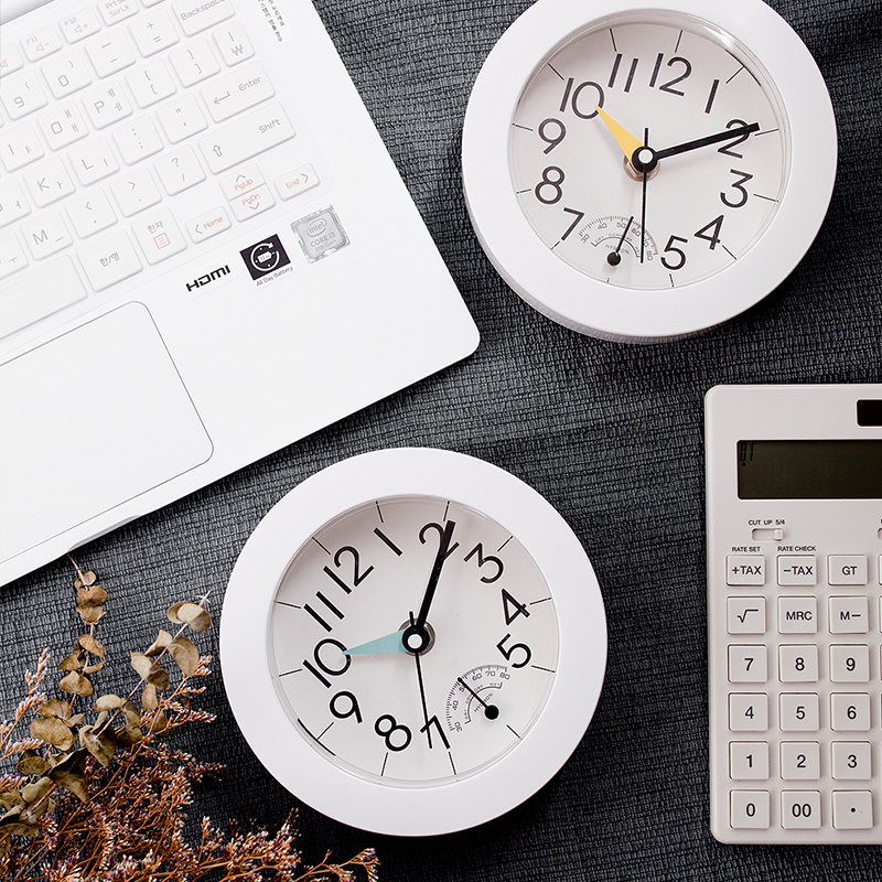 现代温湿度计浴室钟防水静音家用厨房钟表仿生吸R盘创意迷你小挂