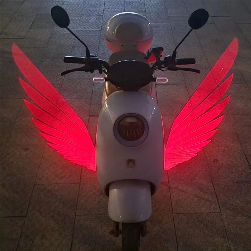 摩托车天c使之翼电动车翅膀迎宾灯踏板仿赛复古巡航车机车改装