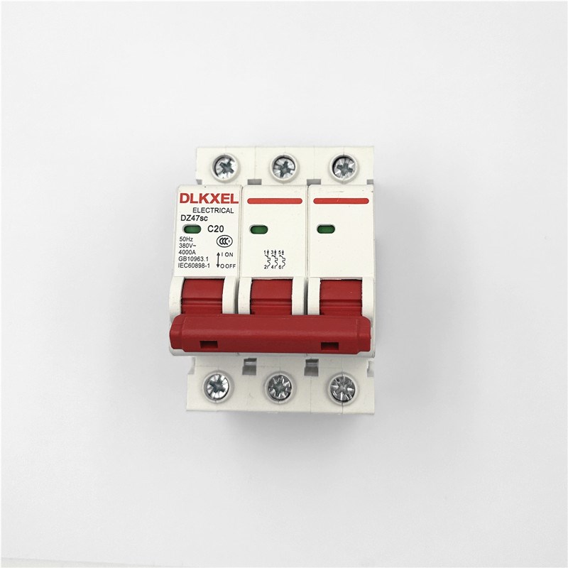 3P C20 DZ47SC  20A空开 断路器 三相空气开关 小刀闸开关