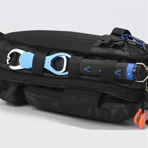 Luya包斜挎包专用高端多功能硬壳防水钓鱼工具收纳小双肩包