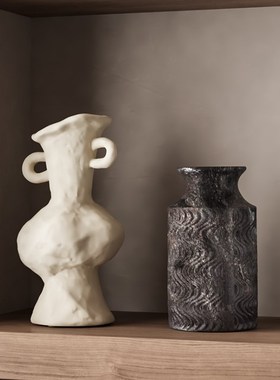 侘寂风民宿公区家居摆件客厅大地色书房小众复古陶瓷软装饰品摆设