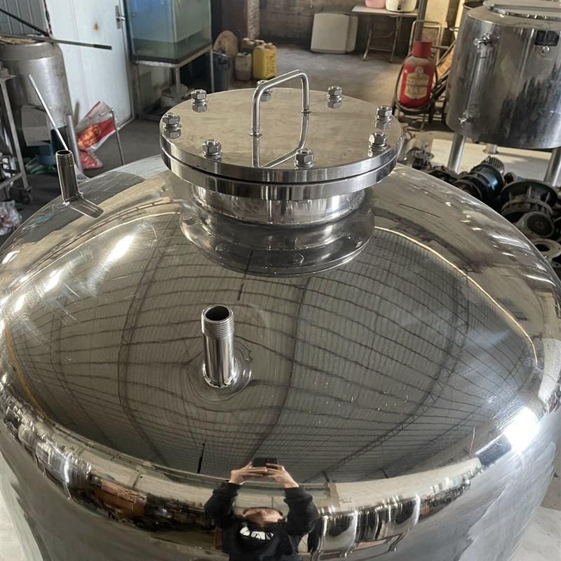 厂家直供不锈钢缓冲罐 闭式真空缓冲桶 耐高温机械行业设备反应釜