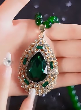 新款复古祖母绿串珠水晶项链女水B滴毛衣链长款高级感吊坠配饰挂