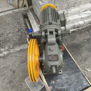 宏川曳引机HC65型涡轮蜗杆杂物电梯主机HC10P0公斤升降机马达电机