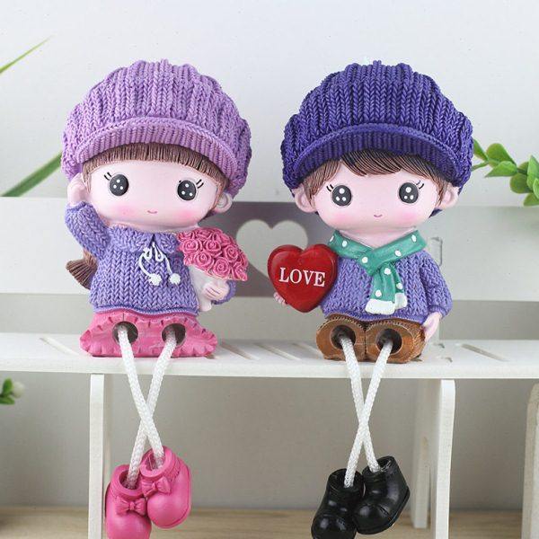 新款创意浪漫情侣吊脚娃娃居家桌面摆件 结婚生日礼物树脂工艺品