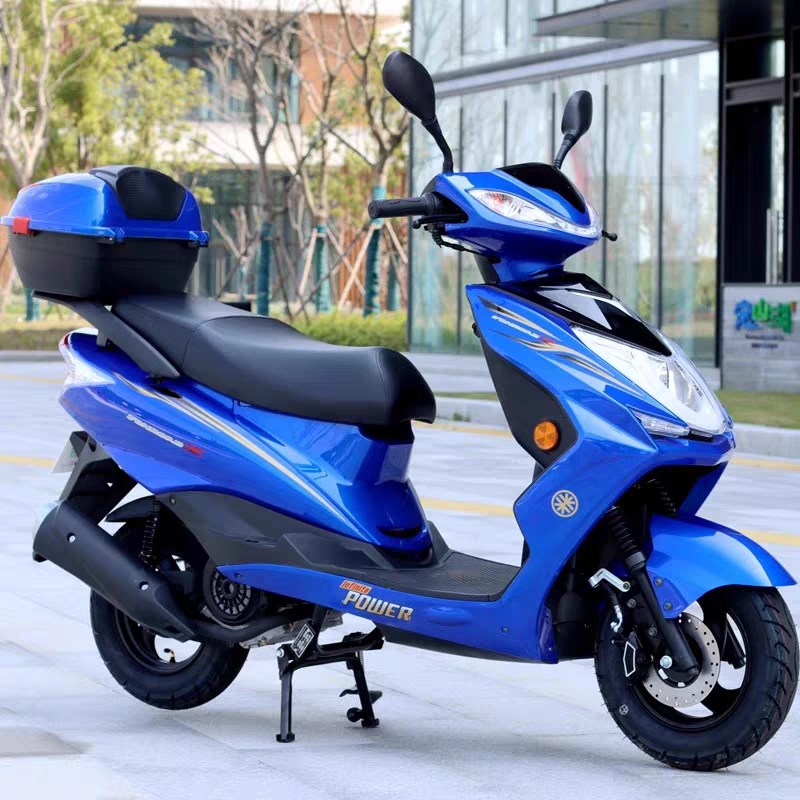 新款燃油摩托车125qcc发动机踏板车整车国四电喷可上牌男女