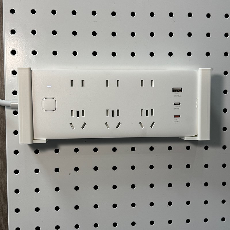 16 25 26 30孔距圆孔洞洞板配件 插排固定器拖线板插线板插座收纳