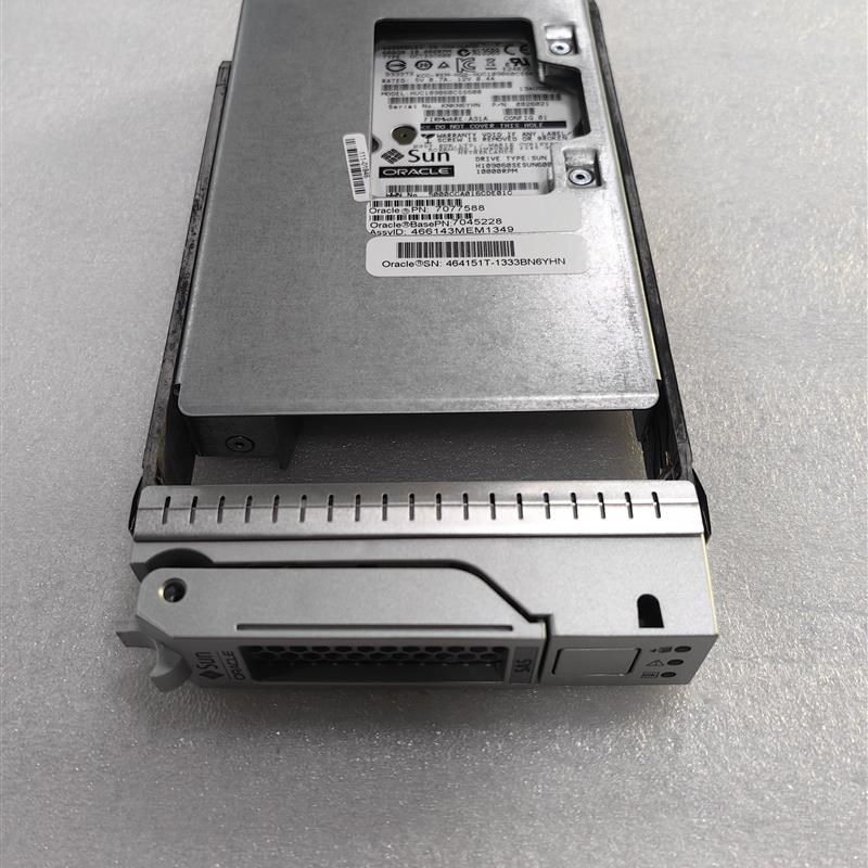 SUN 2540M2 7077588 7045228 0B26021 H109060SESUN600G 10K SAS