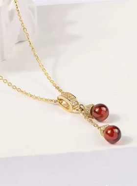轻奢红玛瑙流苏吊坠项链2s022年新款潮高级感锁骨链钛钢不掉色颈