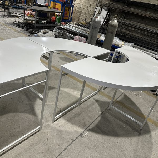 新款婚庆道具S形圆形铁艺甜品台组合婚礼花器花架子舞台户外摆件