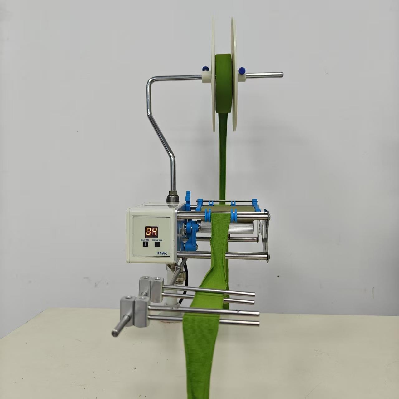 侧送型送带机B版捆条输送器捆条包边条送料机圆领布条输送机