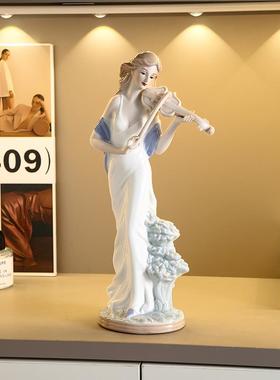 欧式酒柜电视柜装饰品家居客厅玄关桌面陶瓷摆饰西洋美女工艺礼品