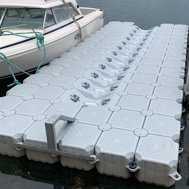 厂家直销水上码头浮桥网箱养殖钓鱼水上休闲平台摩托艇快艇泊位