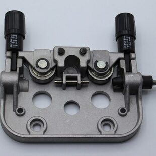 安川机器人送丝机托架支架机械手送丝装置双驱动双手柄送丝托架