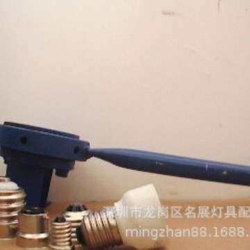 E39玉米灯头锁紧器,E40工矿灯灯头固定机器,E40灯头打点夹具