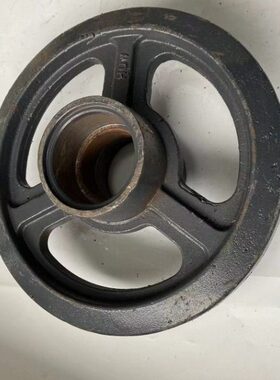 雷沃收割机配件RG50/60/70通用原厂雷沃导向轮壳体6306轴承内装