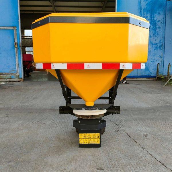 后挂式路面融雪剂撒盐机 撒布宽度可调工业盐撒布机 防腐蚀,五金/工具,施工除尘器,淘宝优惠券,粉丝福利购,淘宝优惠卷