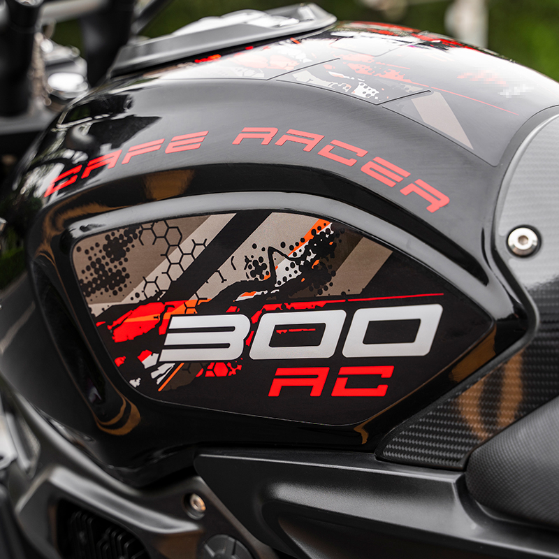 适用隆鑫aVOGE无极300AC油箱保护贴贴纸车贴拉花贴花贴膜版画改装