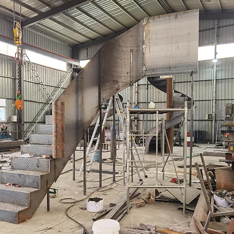 家用钢木梯工程别墅公寓钢结构楼梯跃层窄架直爬楼梯