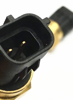 适用于MAZ-DA发动机冷却液温度开关传感器A25-000010 A25-000-010
