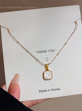 精致小巧贝d母方牌钛钢项链女轻奢风小众气质玻珠链冷淡风百搭颈