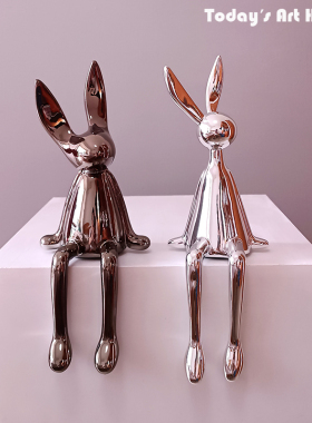 现代潮玩艺术兔子轻奢电镀银色书C房儿童礼物装饰电视柜样板间摆