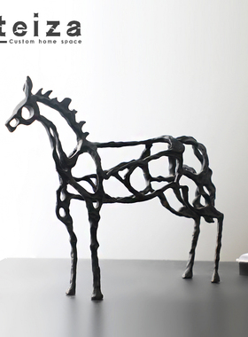 镂空马摆件装饰品抽象动物玄关装饰品书房办公室软Y装家居饰品