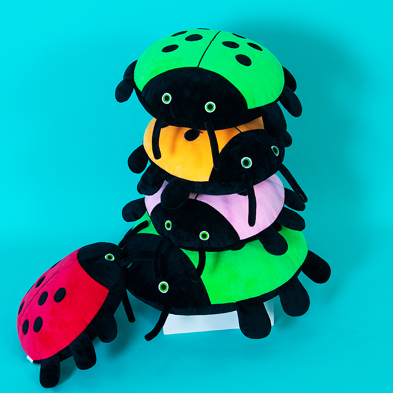 七星瓢虫抱枕毛绒玩具公仔甲虫昆虫玩偶布娃娃可爱娃娃睡觉女圆形