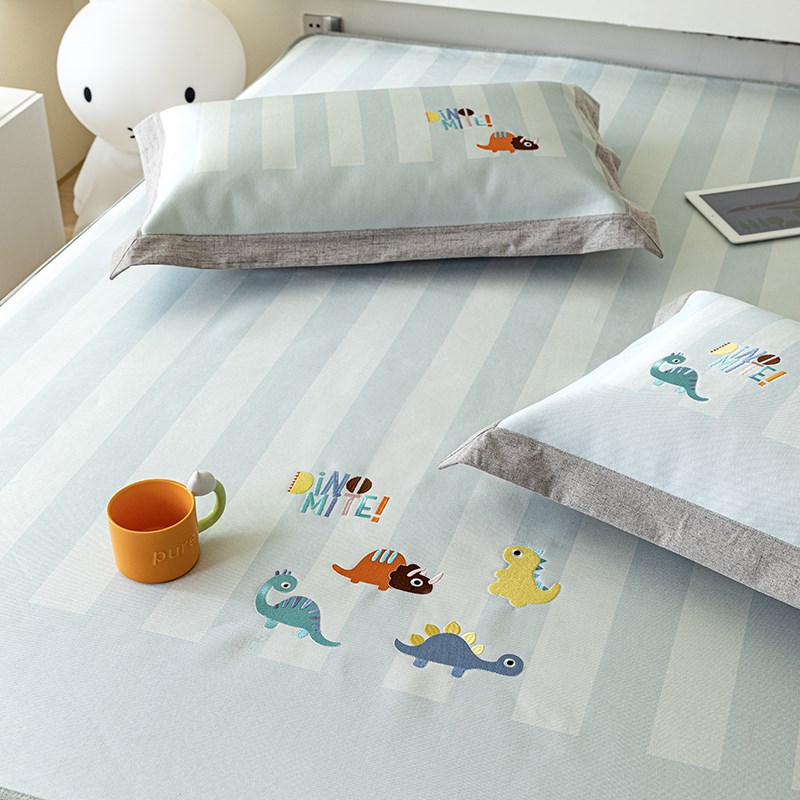 轻奢小清新刺绣淡蓝色可爱冰丝凉席三件套 可水洗机洗空调席子夏