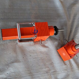 无噪音螺旋滚珠丝杠升降机快速比高能效可同步升降电动升降机