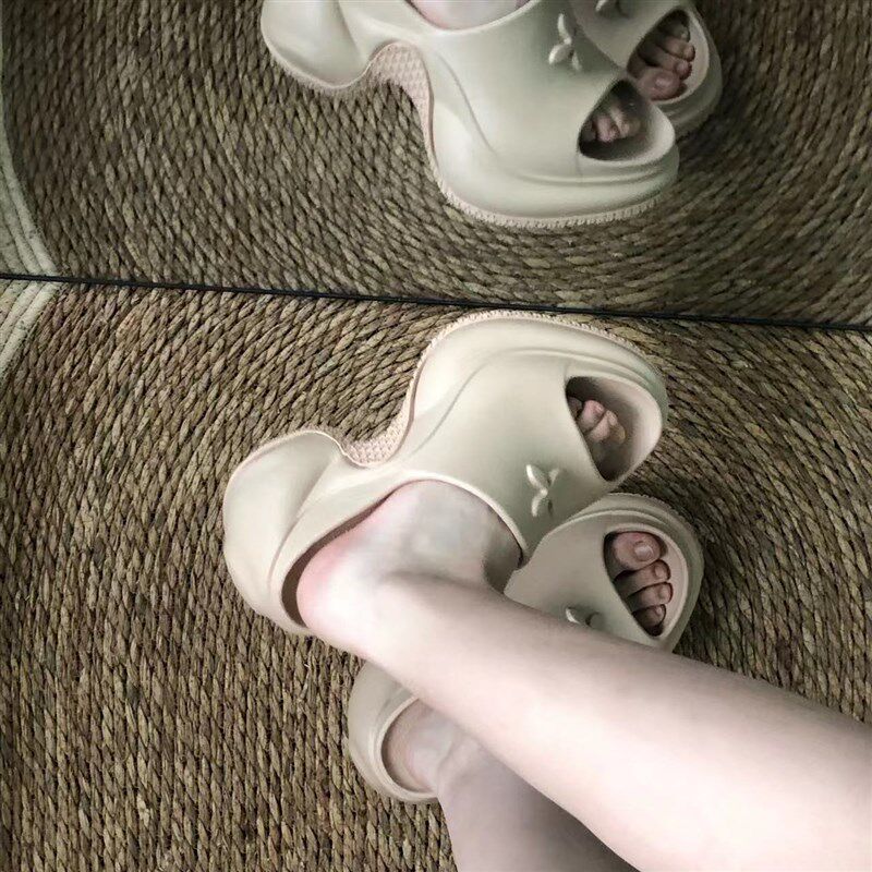 【穿靴子的猫】厚底拖鞋女2024夏季新款沙滩高跟一字凉拖鞋 .9.5c