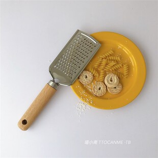 (摆着装饰也高级)韩国ins芝士刨丝器木柄不锈钢奶酪擦丝刀烘焙