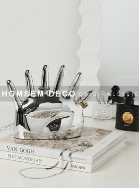 从上现代抽象创意电镀树脂t手掌摆件样板间卧室客厅电视柜首饰展