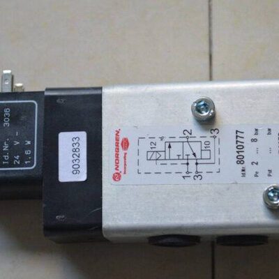 原装诺冠  V63D511A-A2000/压力表