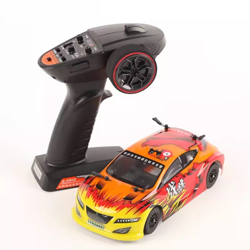 瓦迪顿1/24战旗电动遥控拉力车学校比赛专用儿童耐摔玩具充电高速