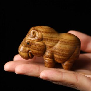 绿檀手把件木雕刻河马摆件办公室桌面摆饰室内家居装饰品小马挂件