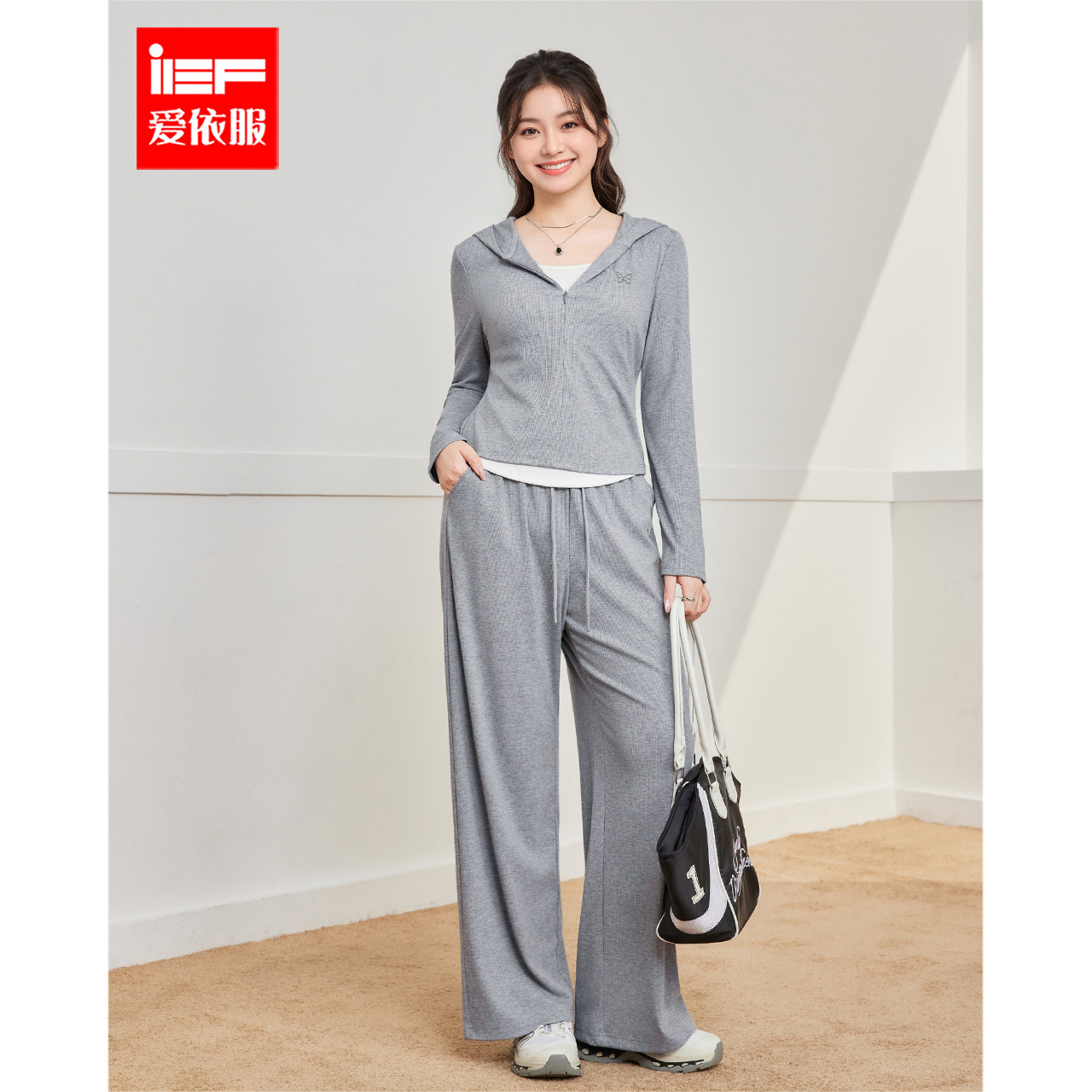 IEF/爱依服【微胖】2025秋季大码女装韩系简约休闲运动风上下套裤