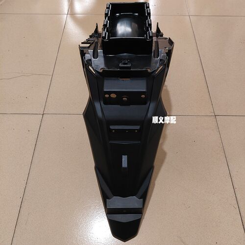 适用于力帆LF150-10B/10F/10S KP150 KPR150/200后挡泥板后泥瓦