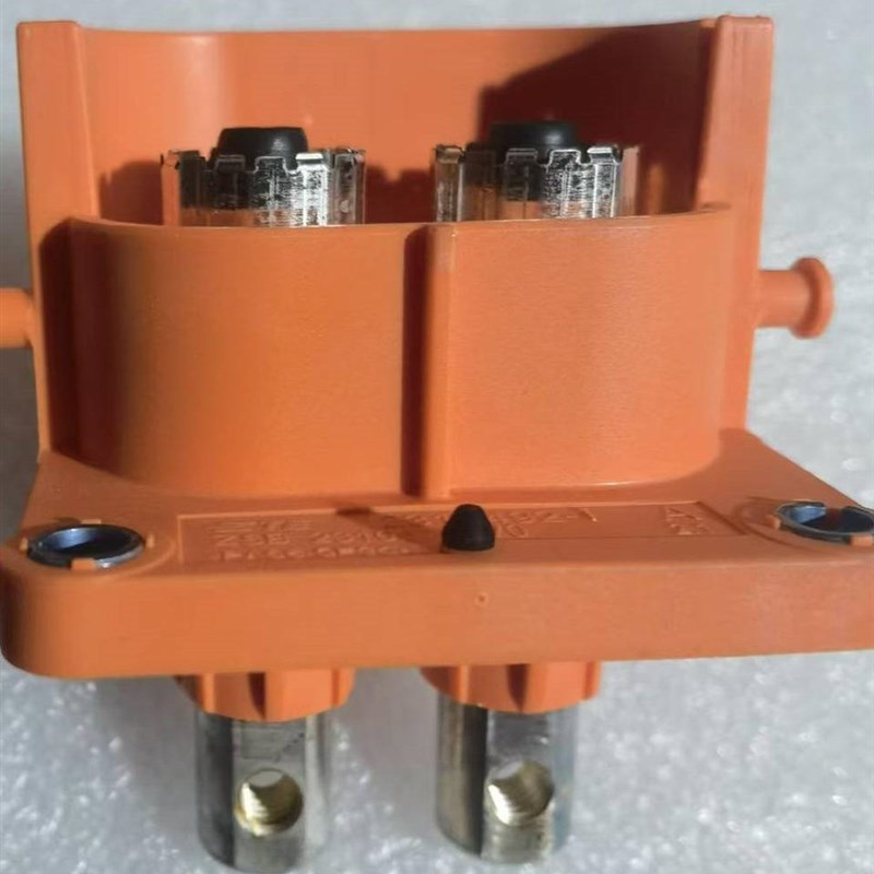 秦科车载高压电源连接器 新能源汽车直流功率段子 插头 底座