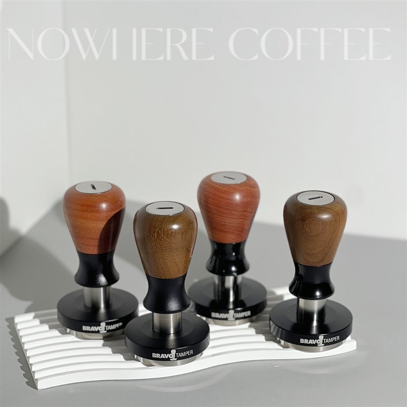 巴西Bravo品牌 TAMPER 胡桃木头款咖啡粉锤 一键式压粉功能压粉器