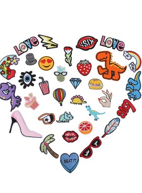 跨境新款徽章刺绣贴patch布贴黑色装饰布贴翅膀黑布熨烫贴补丁贴