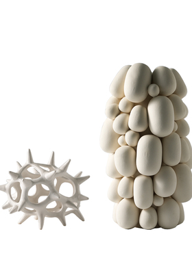 现代简约创意堆积石陶瓷花器镂空刺球摆件样板间售楼部花瓶装饰品
