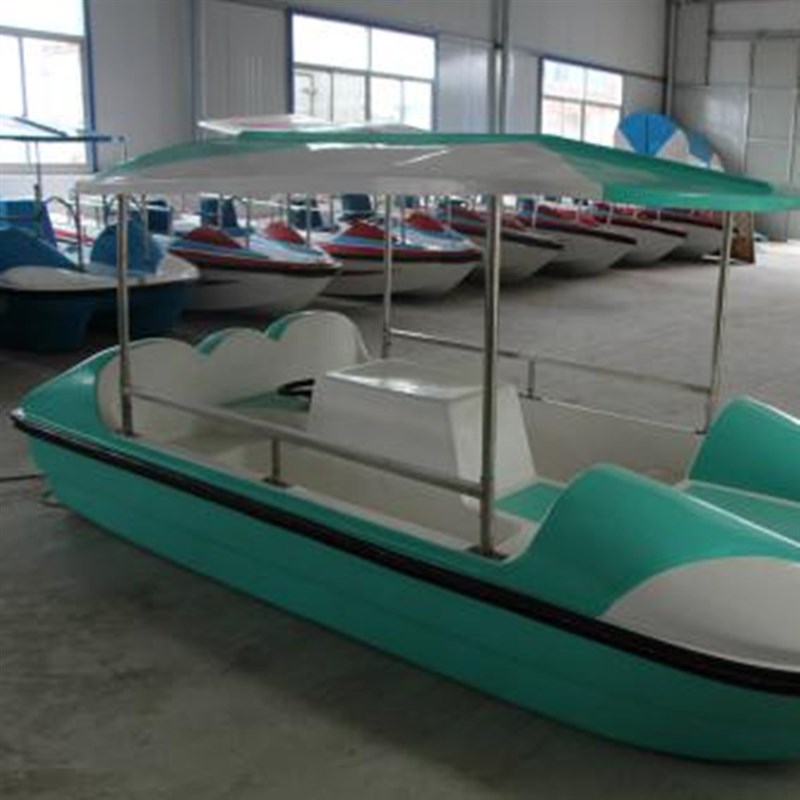 新款夏日高位脚踏船公园观光船游船娱乐设备