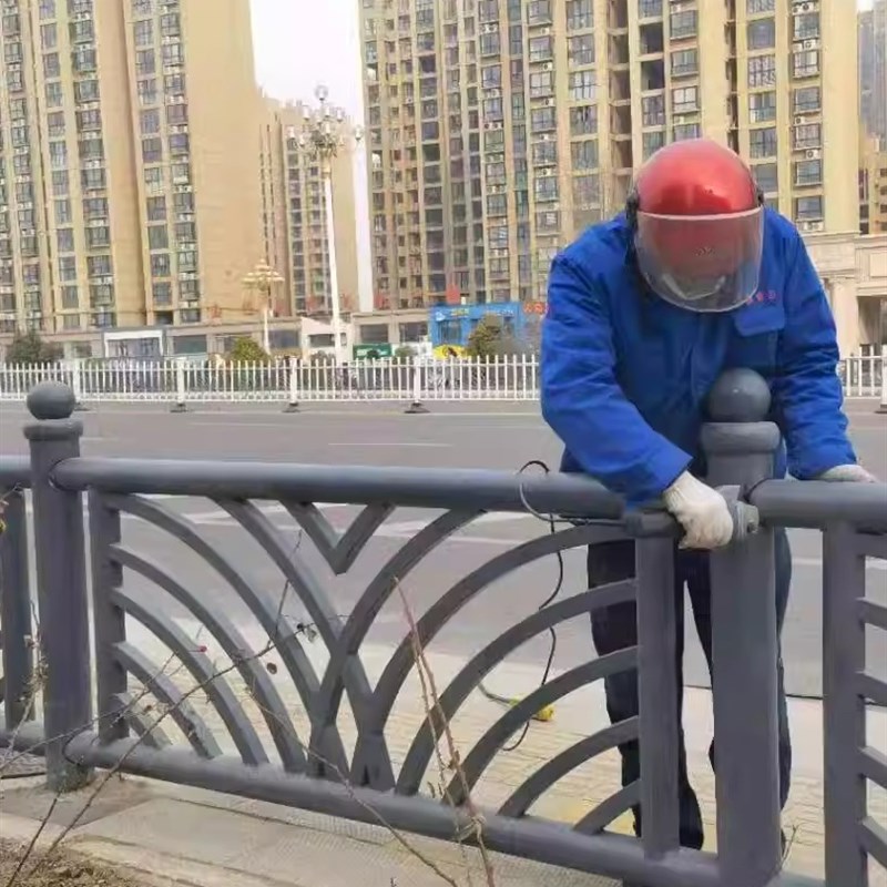 锌钢市政道路交通l护栏定制栏杆围栏人行道马路隔离栏加后防撞厂